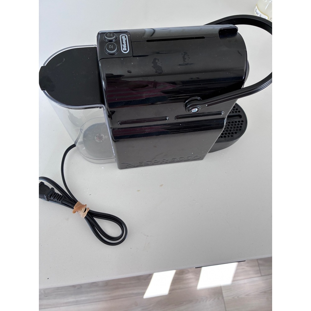 Nespresso DeLonghi Inissia Espresso Machine Black EN80BAE Original Line